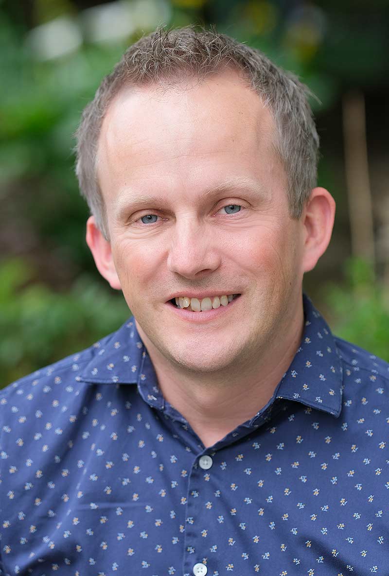 andrew-chaplin-headteacher-walnut-tree-walk